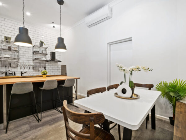 Single Private Room in SURRY HILLS  (Room 6 Standard) - Image 4