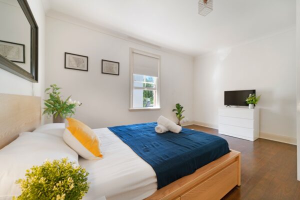 Furnished Private Room in Enmore SYDNEY (Room 7 Standard)