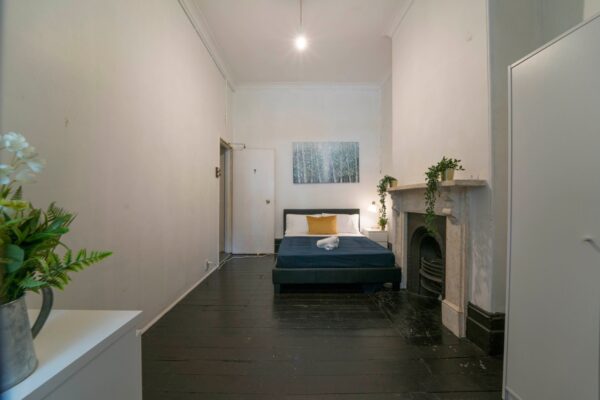 Private Self-contained Studio in DARLINGHURST (Room 7 Studio)