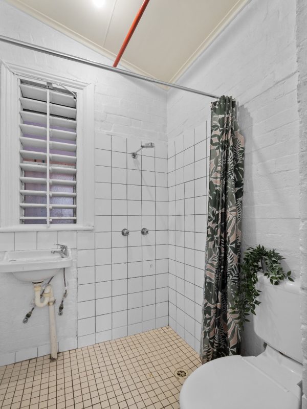 Furnished Private Studio in PADDINGTON 2021 (Room 6 Studio) - Image 7
