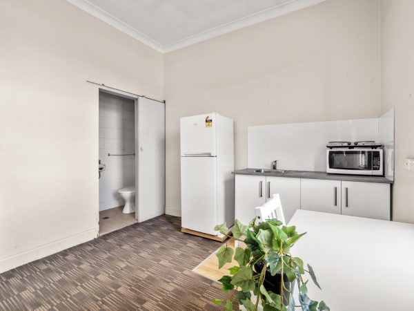 Paddington Accommodations (Room 29 Studio) - Image 5
