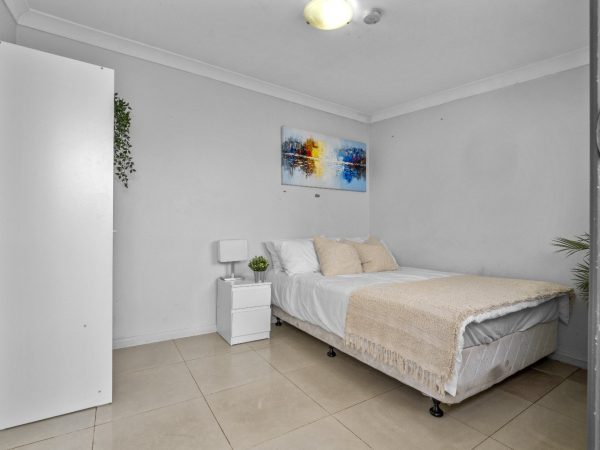Furnished Private Room in ULTIMO 2007 (Room 5 Standard) - Image 2