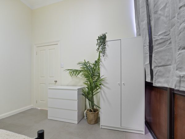 Furnished Private Room in CHIPPENDALE (Room 1 Standard) - Image 5