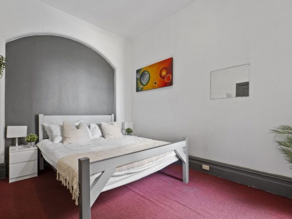 Redfern Accommodations (Room 4 Standard)