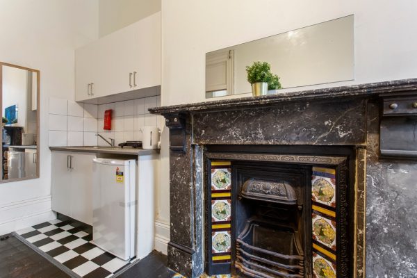 Furnished Private room with Own Kitchen in PADDINGTON 2021 (Room 24) - Image 4