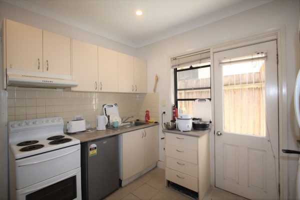 Private Room w/ Own Attached Bathroom in Ultimo (Room 1 Ensuite) - Image 4