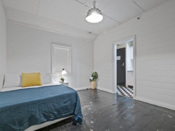 Furnished Private Studio in PADDINGTON 2021 (Room 8 Studio) - Image 3