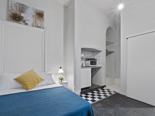 Furnished Private Studio in PADDINGTON 2021 (Room 4 Studio) - Image 2