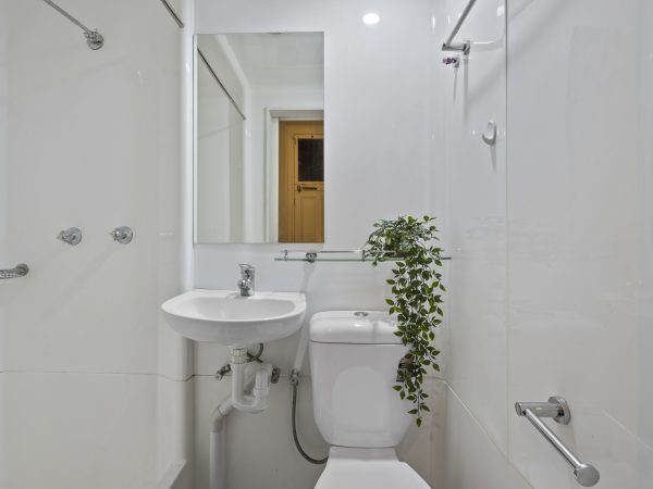 Furnished Private Studio in PADDINGTON 2021 (Room 4 Studio) - Image 6