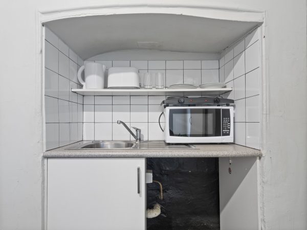 Furnished Private Studio in PADDINGTON 2021 (Room 4 Studio) - Image 8