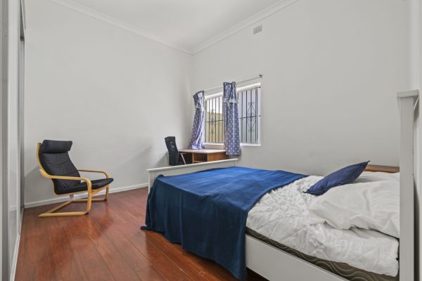 Private Room in Kensington (Room 7 Standard)