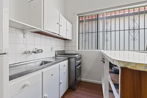 Private Room in Kensington (Room 7 Standard) - Image 5
