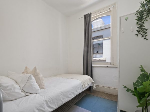 Standard Private Room in Redfern Sydney 2016 (Room 7)