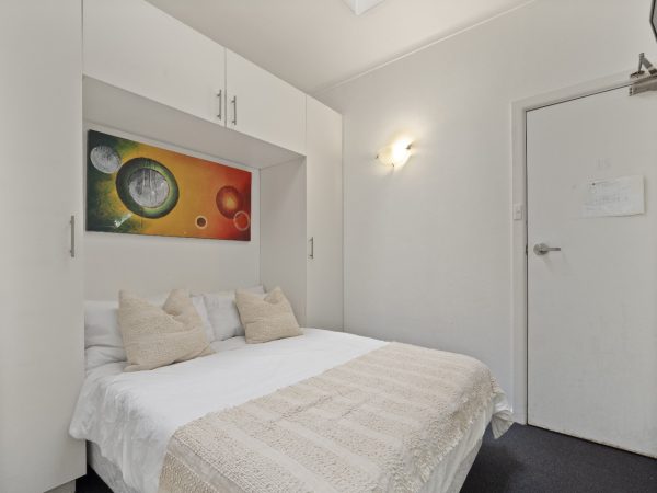Large Studio Room in Randwick (Room 5B Ensuite) - Image 2