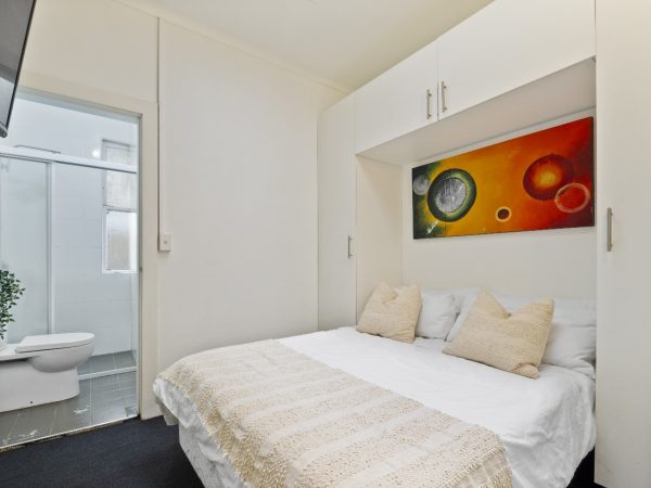 Large Studio Room in Randwick (Room 5B Ensuite)