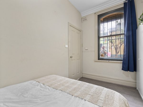 Standard Room in Ultimo SYDNEY 2007 (Room 2) - Image 6