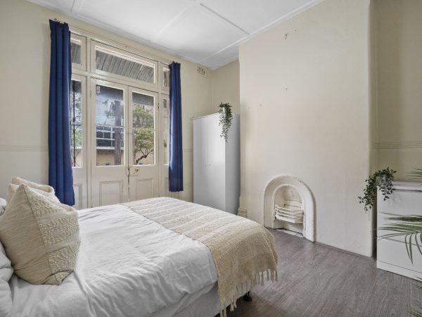 Standard Room in Ultimo SYDNEY 2007 (Room 4) - Image 3