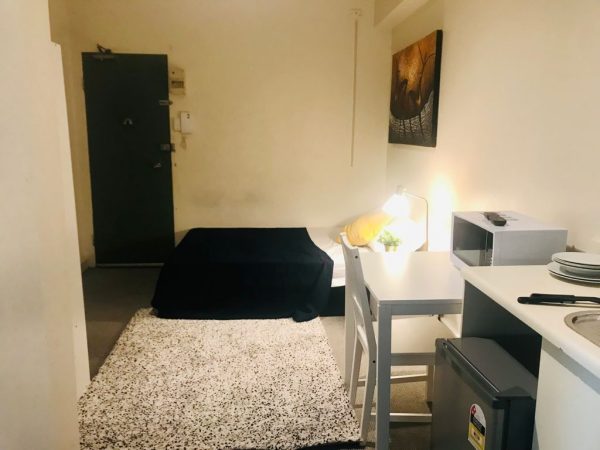 Large Furnished Private Room in SURRY HILLS  (Room 4 Studio)