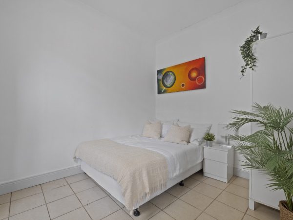 Standard Private Room in Redfern 2016 (Room 4)