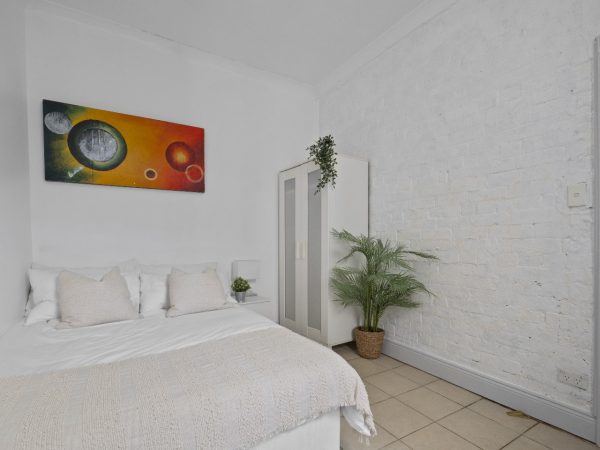 Standard Private Room in Redfern 2016 (Room 4) - Image 4