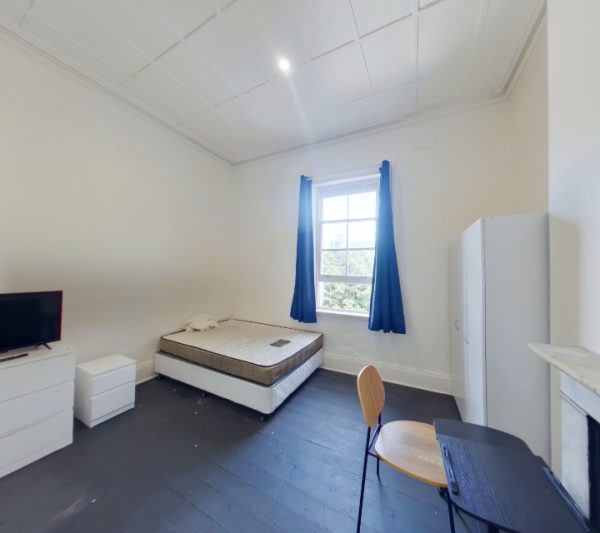 Furnished Large Studio Room in Redfern  (Room 10)