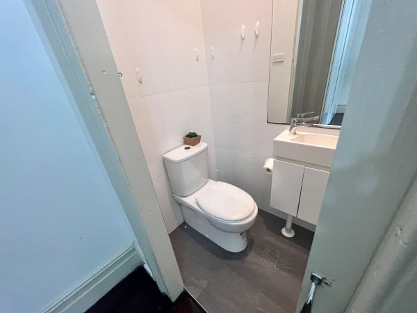 Furnished Private Room in Chippendale, Sydney 2008 (Room 1 Ensuite) - Image 4