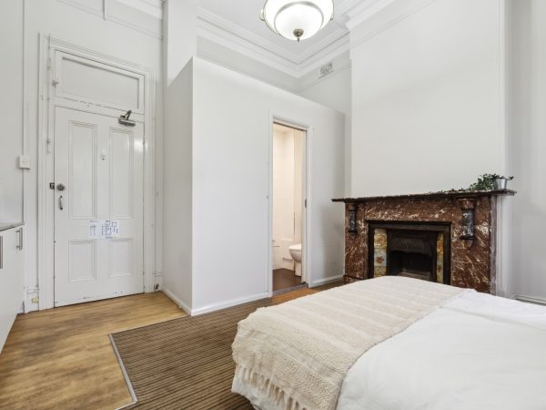 Furnished Private Studio w/ Private bathroom & kitchen (Room 2) - Image 3