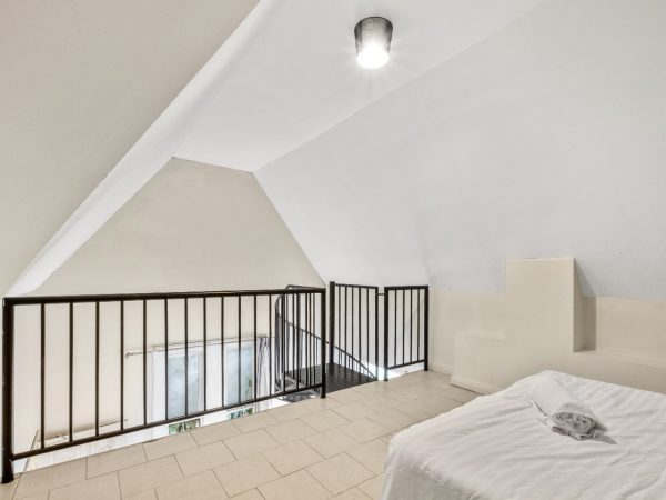 Large Self-Contained Studio Room at Enmore Sydney (Room 1) - Image 5