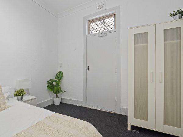 Standard Private Room in Redfern Sydney (Room 2) - Image 5