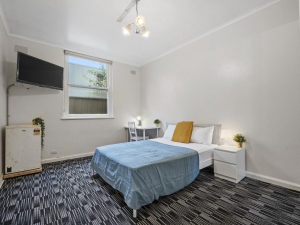 Large Ensuite Room in Randwick (Room - 11)