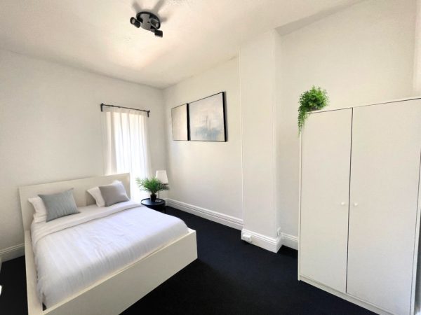 Private Room in Redfern (Room 5 Standard)